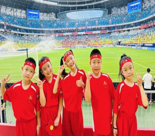 中超现场，天府少年激情助阵