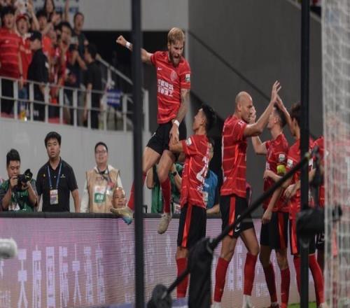 足球报：蓉城9月三连客挑战更大，全主力出战亚泰目标确保取胜