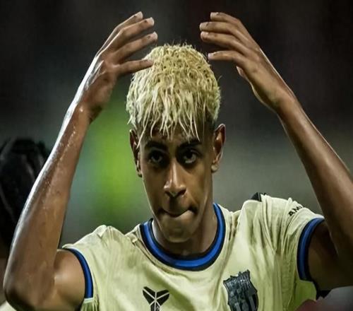 遭受伤病！亚马尔恐缺席欧冠战纽卡，弗里克怒批西班牙足协